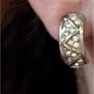 Vintage Park Lane Silver Tone Rhinestones Clip earrings. Size 1 inch long.